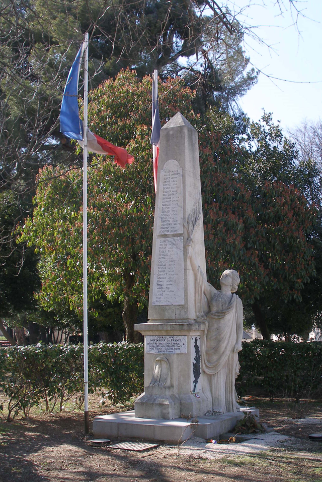 Bouillargues_monument_aux_morts.bmp